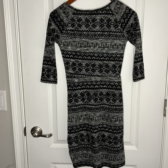Rue21 Midi Dress black and gray design rouged side small - Picture 5 of 5
